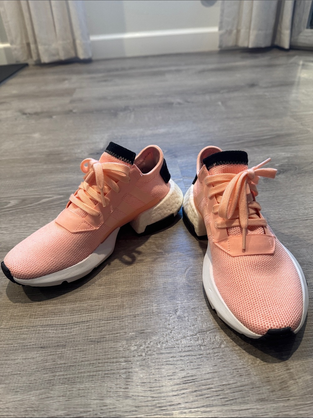 Adidas Peach Coral Boost Sneakers Youth Size 4 / Women’s 6